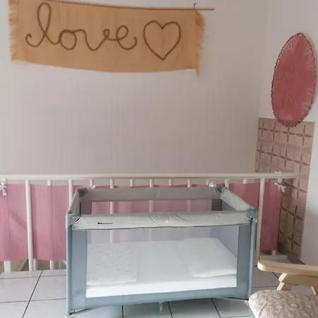 펜션 La Casetta Di Tzia Caicca *